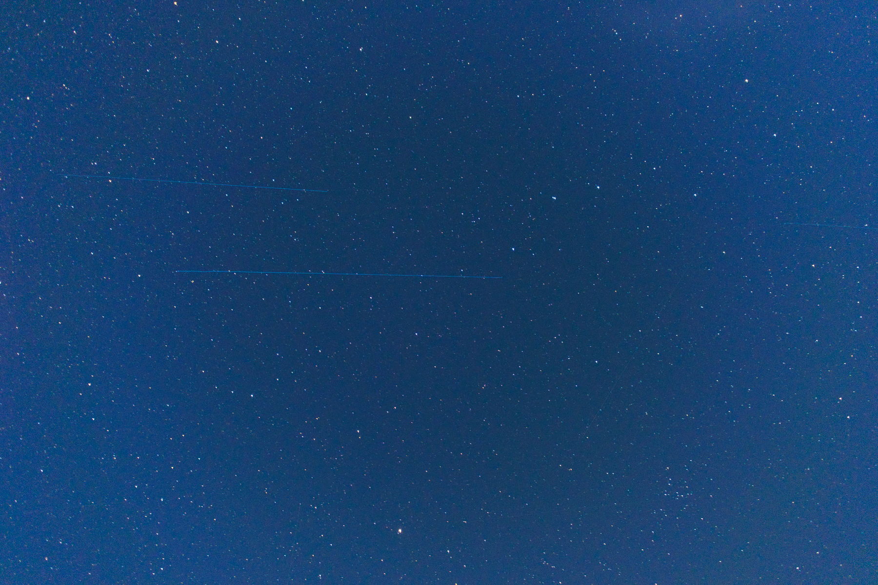 FujiFilm X-T20 + FujiFilm XF 14mm f/2.8, ISO 1600, f/2.8, 30 s