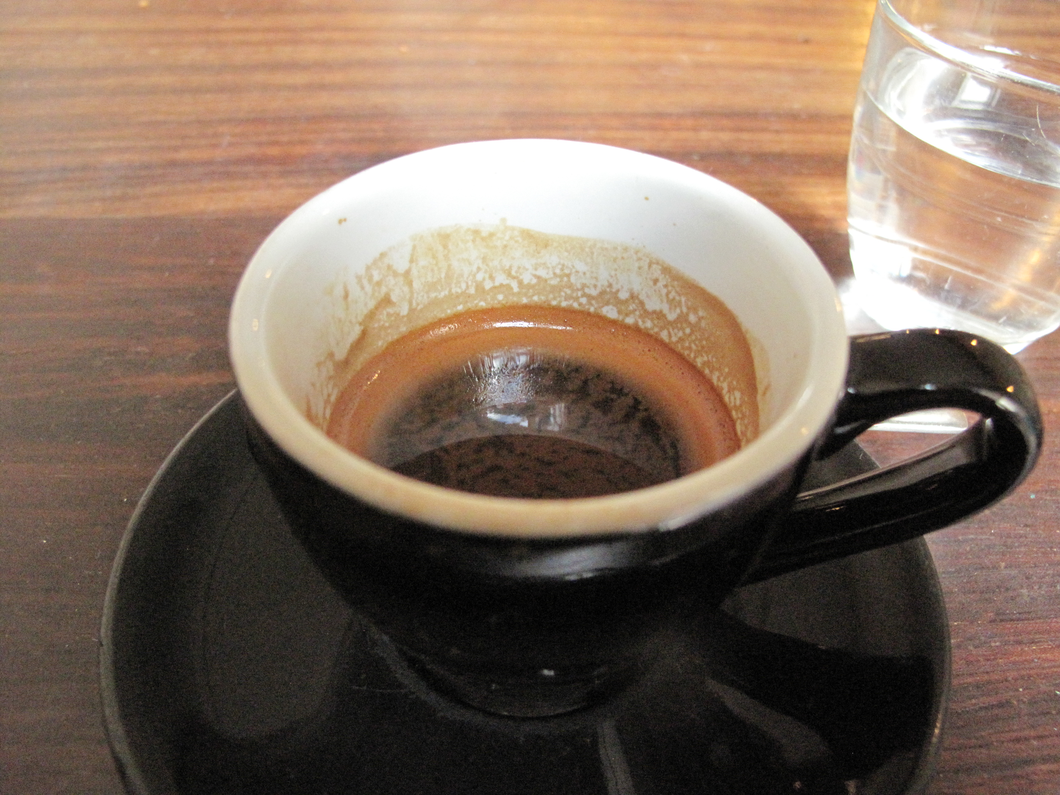 Canon Powershot G10, ISO 800, f/2.8, 1/60 s