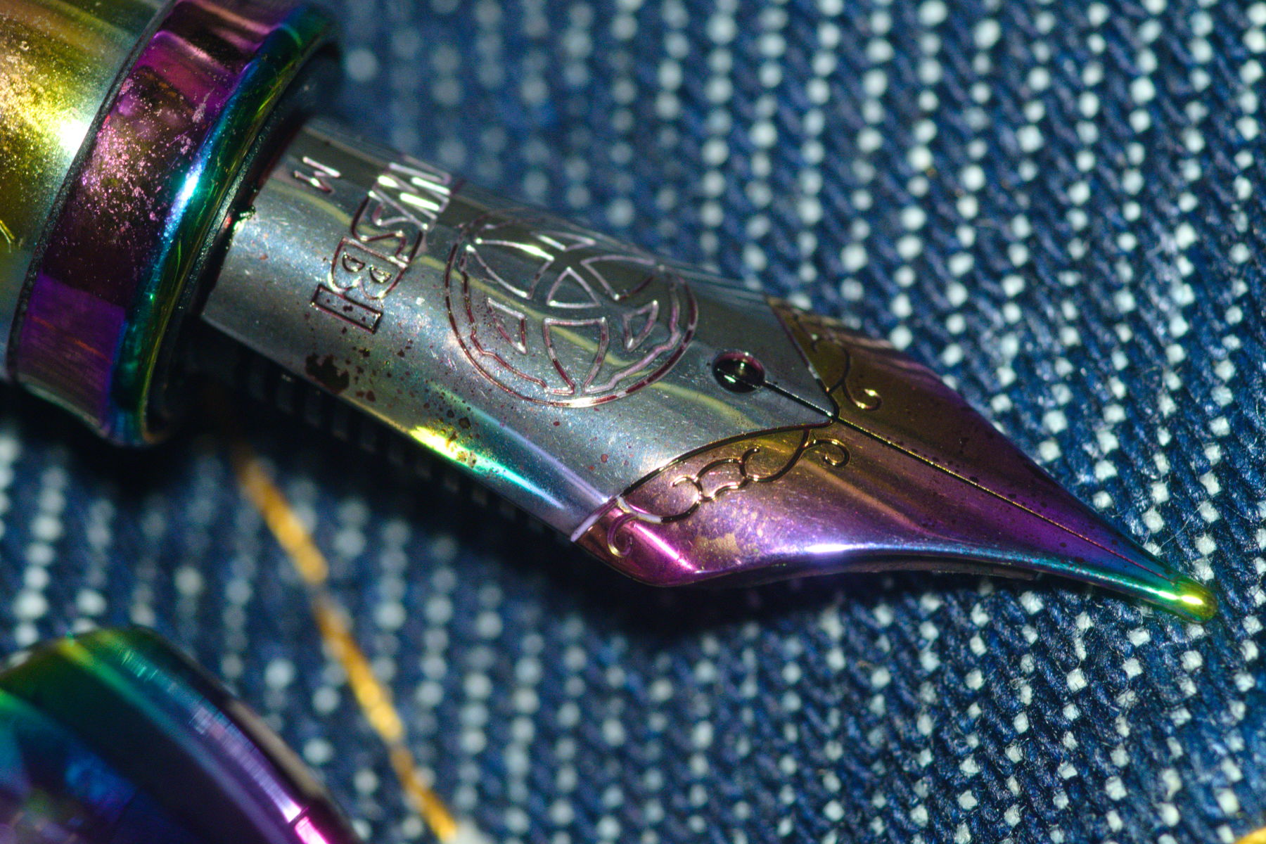 FujiFilm X-T20 + Tamron 90mm f/2.5 SP + Tamron 2x Teleconverter, ISO 1600, f/?, 1/2 s