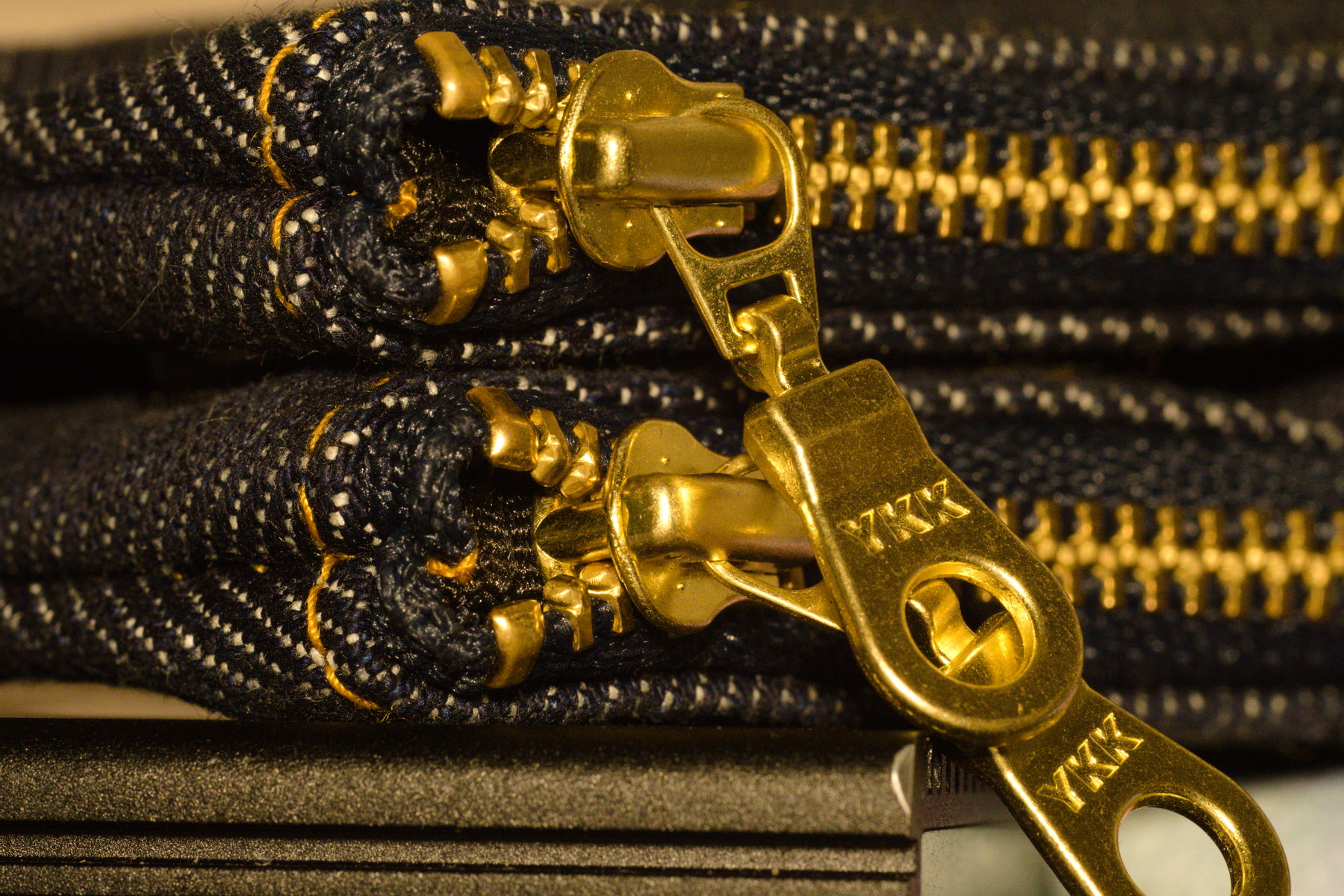 FujiFilm X-T20 + Tamron 90mm f/2.8 SP