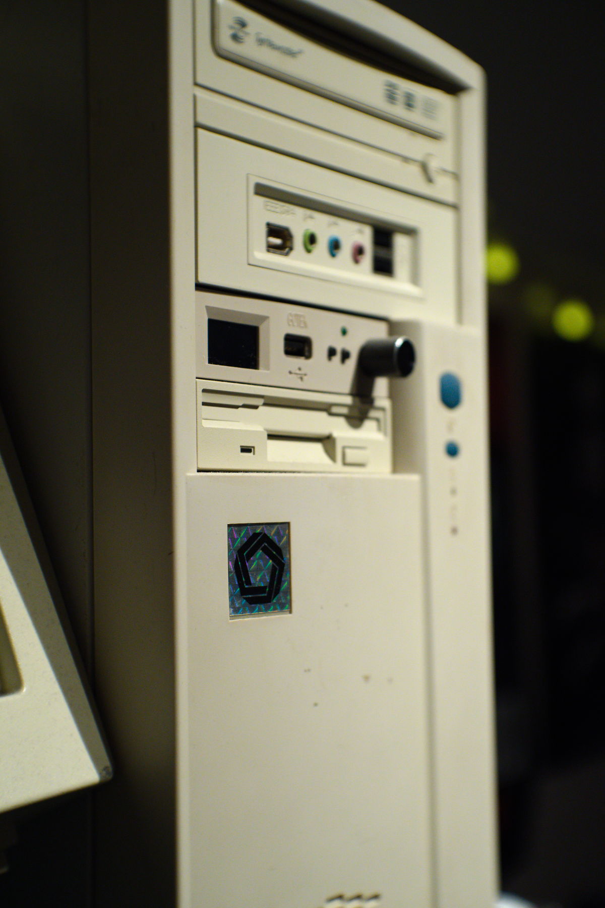 FujiFilm X-T20 + Fujinan CCTV GDS-35 f/1.7